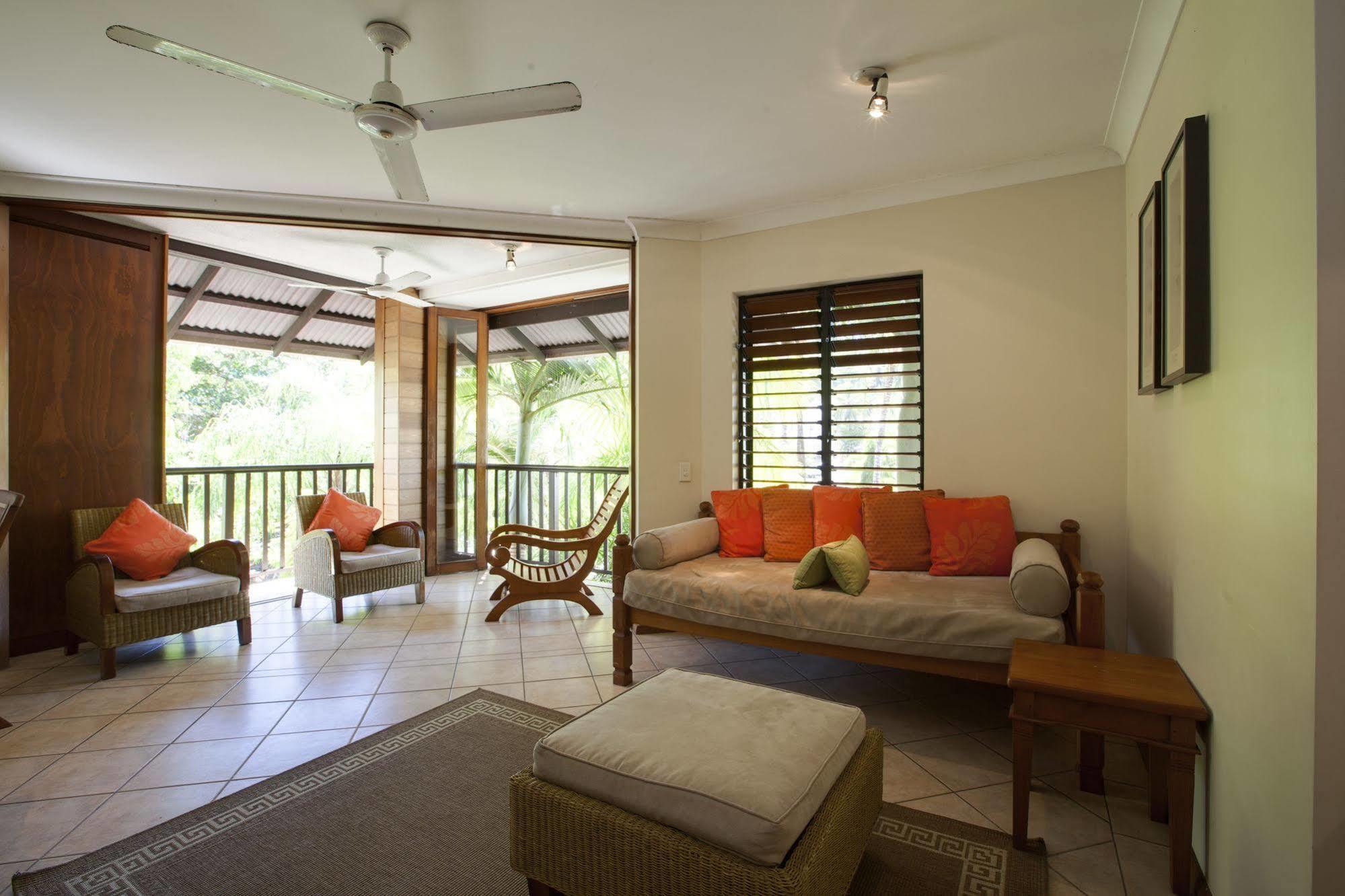 Appartamento Seascape Holidays - Hibiscus Port Douglas Esterno foto